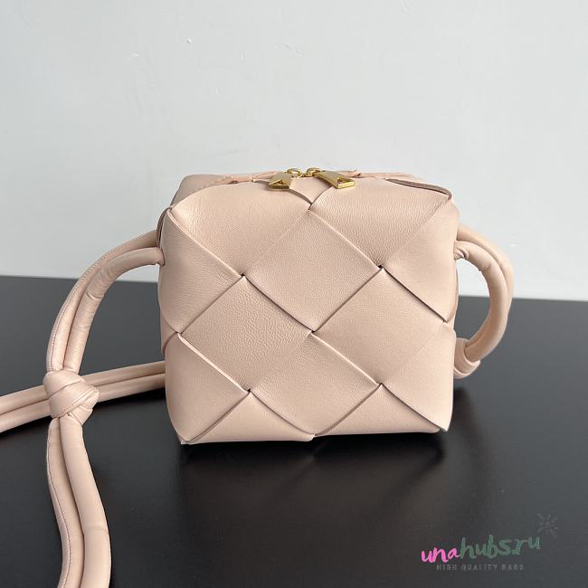 Bottega Veneta Cassette Mini Shoulder Bag - 14*14*7cm - 1