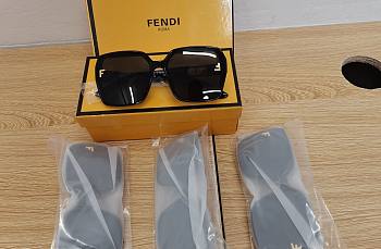 Fendi Black Sunglasses 01