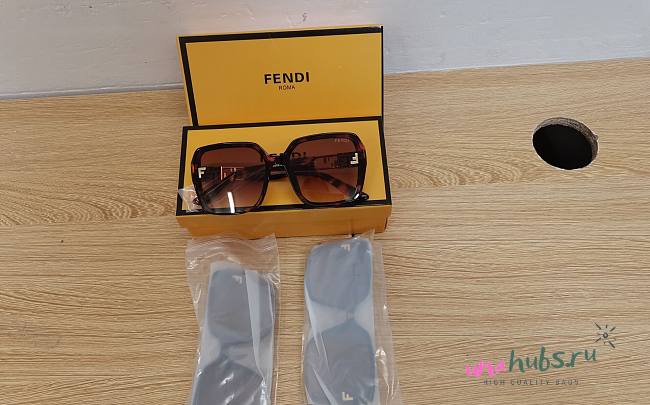 	 Fendi Brown Sunglasses 02 - 1