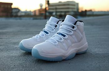 Air Jordan 11 Legend Blue EU45