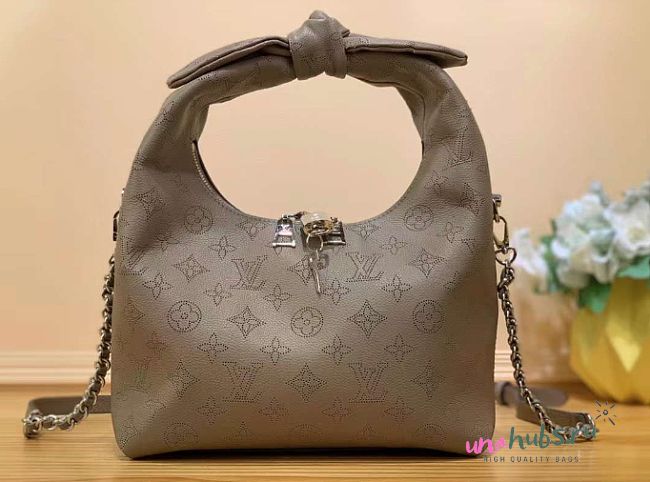 Louis Vuitton Why Knot PM 26cm - 1