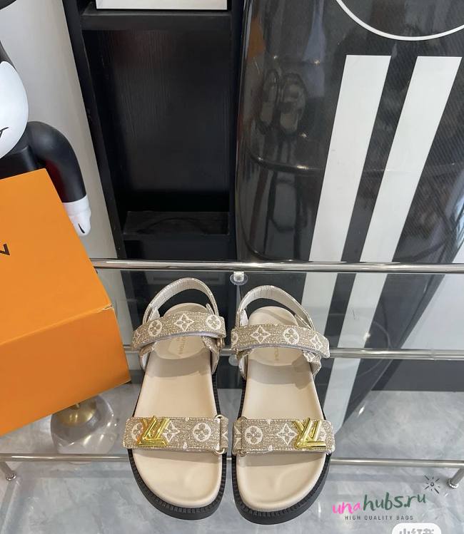 louis Vuitton Twist Logo Beige Sandals  - 1