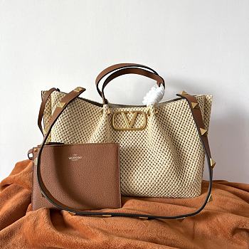 Valentino Garavani VLogo signature medium tote bag - 35*25*17cm