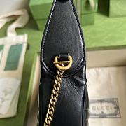 	 Gucci GG Marmont half moon shaped black leather bag - 21.5x11x5cm - 5