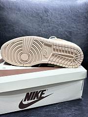 	 Nike SB Dunks Brown&White Sneakers - 3