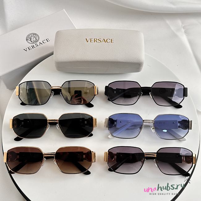 Versace Gianni Vintage Medusa Sunglasses - 1