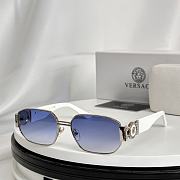 Versace Gianni Vintage Medusa Sunglasses - 6