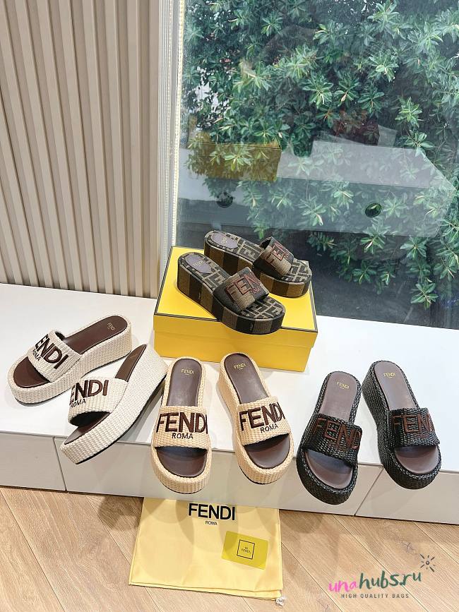 FENDI SUNSHINE Natural raffia flatform slides - 1