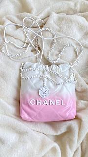 Chanel Mini 22 Bag White and Pink Patent Leather - 20 × 19 × 6 cm - 1