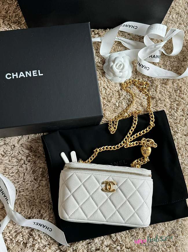 Chanel Vanity Caviar White Bag - 9.5*17*8cm - 1