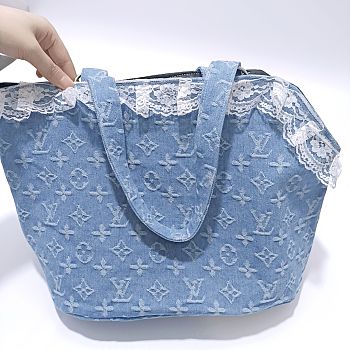 Louis Vuitton Pet Bag