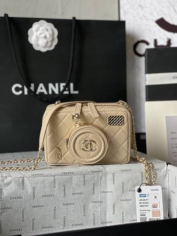 	 Chanel Camera Beige Bag - 11.5x16x6cm