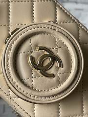 	 Chanel Camera Beige Bag - 11.5x16x6cm - 3