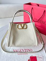 Valentino Garavani Alltime Vlogo Signature Bag - 19x17x14cm - 2