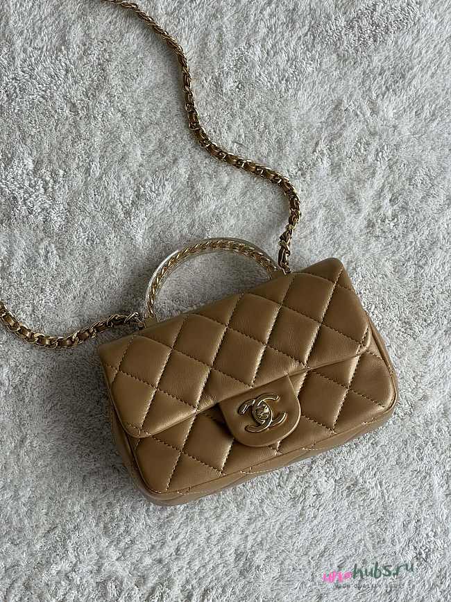 Chanel Flap Bag - 20x13x7cm - 1