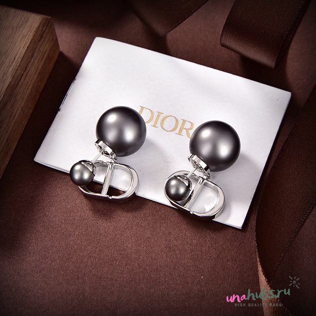 Dior Black Drop Earrings With Pearl - 1