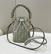 Fendi mini Mon Tresor Green Bucket Bag - 12×18×10CM - 1