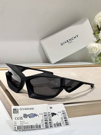 Givenchy 3D printing technology GIV Cut Sunglasses