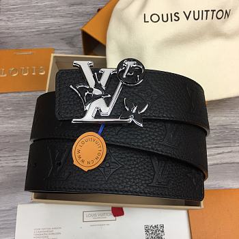 Louis Vuitton Black Belt Flower Monogram Logo