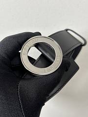 Burberry black Leather Engraved Round Buckle Belt - 3