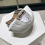 Burberry Cap  - 5