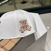 Burberry Cap  - 4