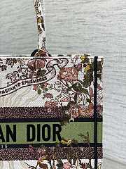 Dior Medium Book Tote Ecru Multicolor Dior 4 Saisons Automne Soleil Embroidery  - 3