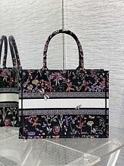 Dior Medium Book Tote Black Flowers Embroidery - 6