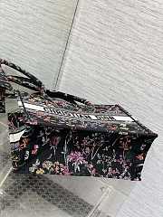 Dior Medium Book Tote Black Flowers Embroidery - 3