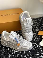 	 Louis Vuitton Monogram Grey Trainers - 5