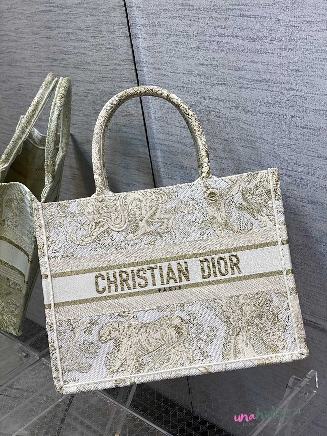 Dior Book Tote Medium Ivory And Gold Toile De Jouy Embroidery - 1