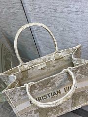 Dior Book Tote Medium Ivory And Gold Toile De Jouy Embroidery - 6