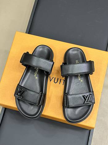 Louis Vuitton Bom Dia Flat Mule Black Twist Logo