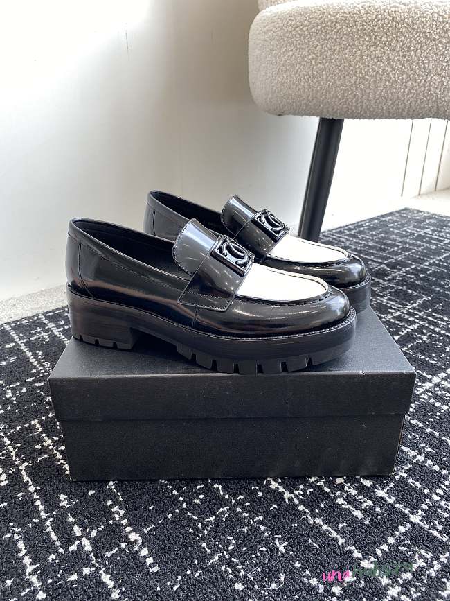 Chanel Loafer in Black & White - 1