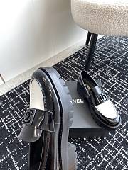 Chanel Loafer in Black & White - 4