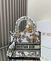 Dior Medium Lady D Lite Green Embroidery Butterfly 24cm - 1