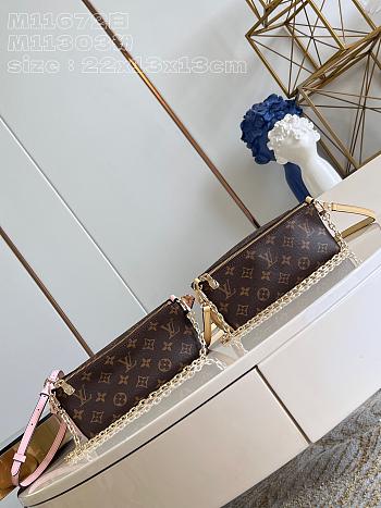 Louis Vuitton Bloom Pouch Monogram Canvas