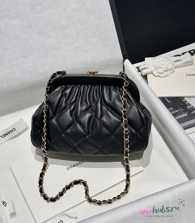 Chanel Clutch Lambskin - 1