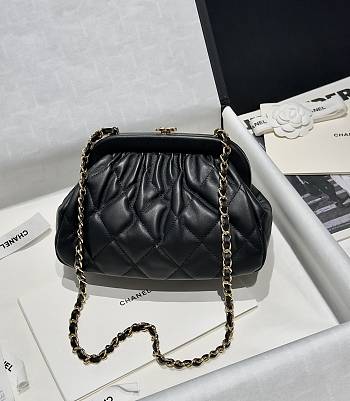 Chanel Clutch Lambskin