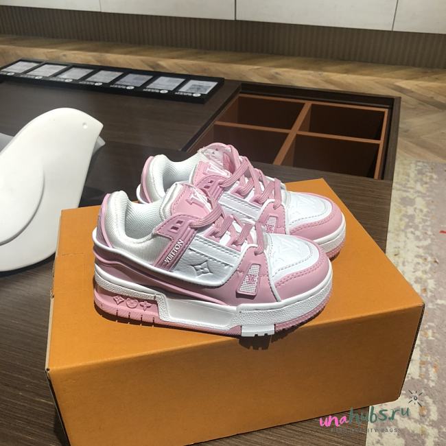 Louis Vuitton Kid Pink Monogram Sneakers - 1