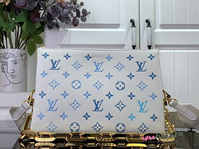 Louis Vuitton Coussin PM White and Blue Bag -26 x 20 x 12 cm  - 1