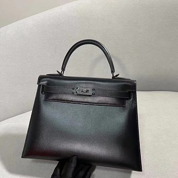 HERMÈS Kelly 28 Millenium in Black Box calfskin with Ruthenium hardware