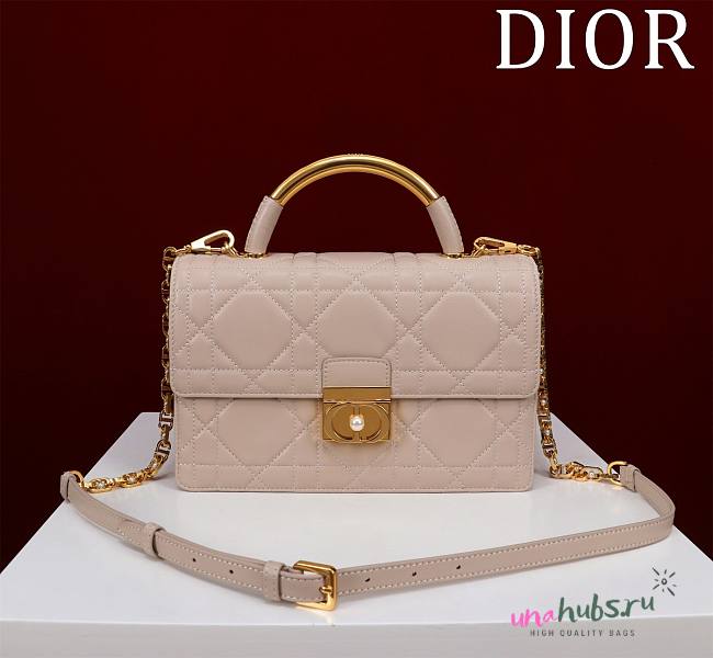 	 Dior Medium Ange Bag Macrocannage Calfskin - 25 x 16 x 8 cm - 1