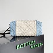 Bottega Veneta Small Loop Camera Bag Sea salt/ice/kaki - 22*15.5*9cm - 6