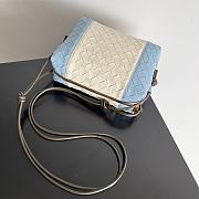 Bottega Veneta Small Loop Camera Bag Sea salt/ice/kaki - 22*15.5*9cm - 4