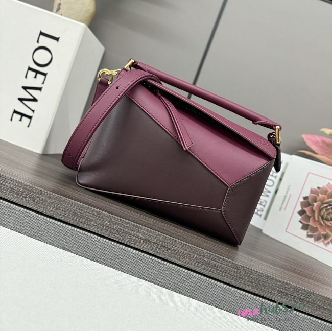 Loewe Puzzle Anagram Burgundy Bag - 24*10.5*16CM - 1