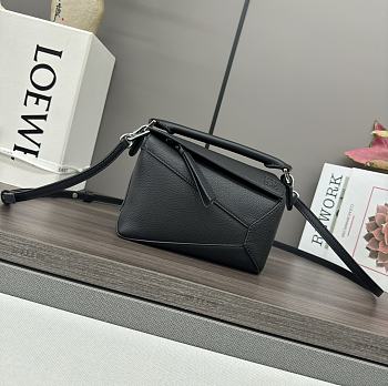 Loewe Mini Puzzle Anagram Black Bag - 18*12.5*8cm