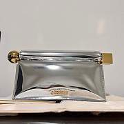 JACQUEMUS Metallic Patent Calfskin La Pochette Rond Carre Silver - 1