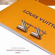 Louis Vuitton Vlogo Silver Earrings - 3