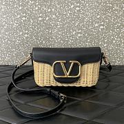 Valentino Garavani Leather and raffia crossbody bag - 22x917cm - 3